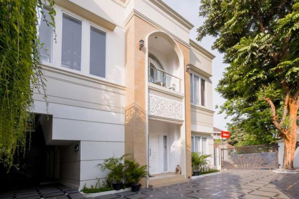 Tempat Tidur & Sarapan Royal Homy Syariah Yogyakarta 2*